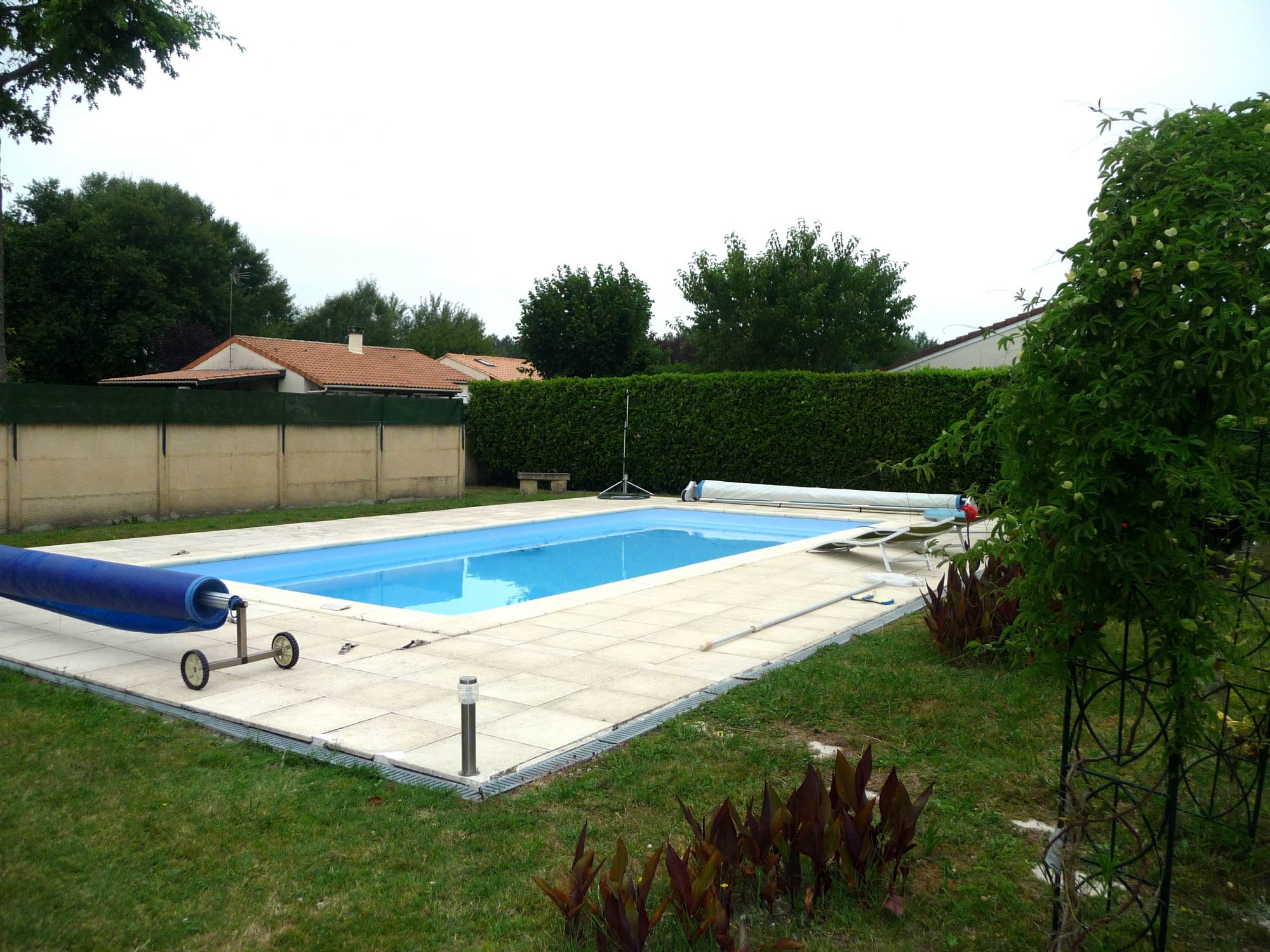 Maison plain pied, 3 chambres, double garage, piscine sur 964m²,CESTAS REJOUIT